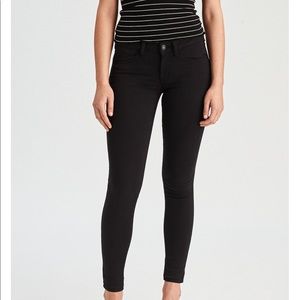 AMERICAN EAGLE BLACK JEANS